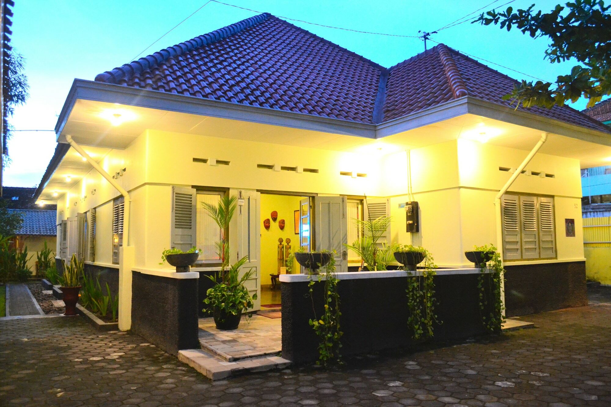 The Kresna Hotel Jogjacarta Exterior foto